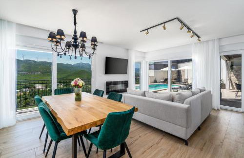 Villa Stella with 32 sqm private heated pool Jacuzzi Sauna Media room 3 bedrooms - Photo 15