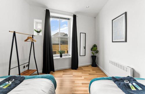 Simple 2 Bed in Central Dewsbury -Sleep 4 - Foto 19