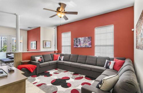 Luxurious 9BR Themed SE Facing Pool Hot Tub Theater Game Room BBQ 2 miles Disney - Foto 27