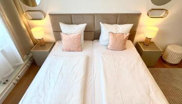 BIG New 7Rooms City Center APARTMENTS and Suites - Foto 5