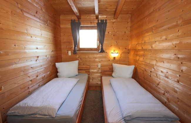 Spacious Holiday Home Near Ski Area in Kaltenbach - Foto 14