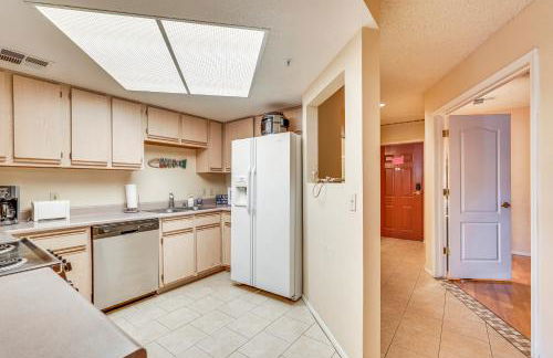 Walk to Golf and Beach Queens Bay Resort Condo - Foto 9