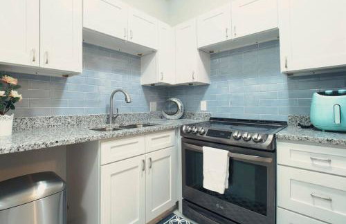 Spacious Modern 5 Bedrooms JAX - Photo 18