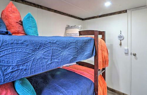 Cozy Lakeside Home with Lake and Mountain Views! - Foto 17