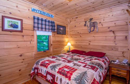 Couples Getaway Log Cabin in the White Mountains - Foto 5