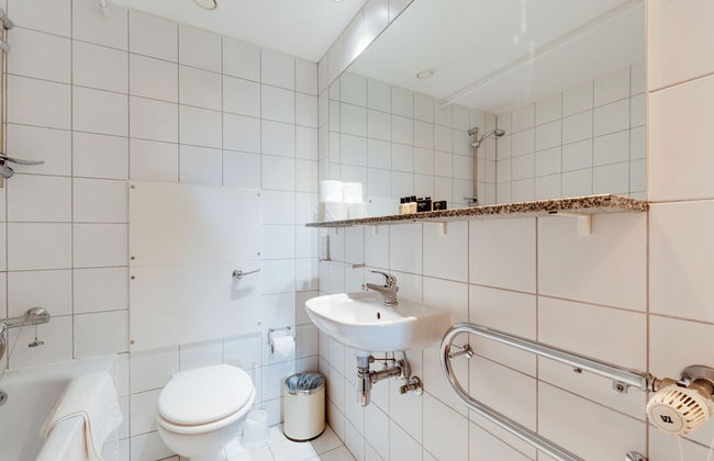 Base Serviced Apartments - The Docks - Photo 37