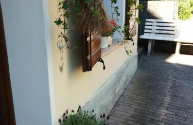 Casetta next to the Creek Dino Buzzati - Photo 43