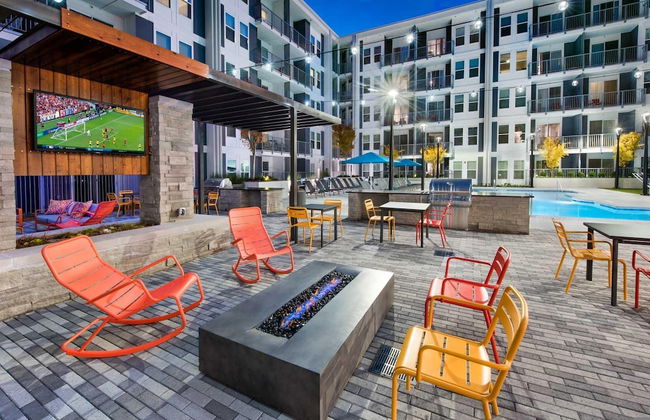 S1bd Serviced 1-br w Full Kitchen in Walkable Neighborhood - Foto 39