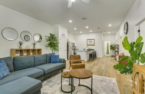 Walkable Downtown LaBelle Apt w/ Private Balcony! - Photo 4
