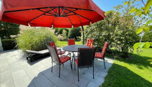 Ferienwohnung mit Terrasse und Garten in Seenähe - Foto 3, Garden, Garden view