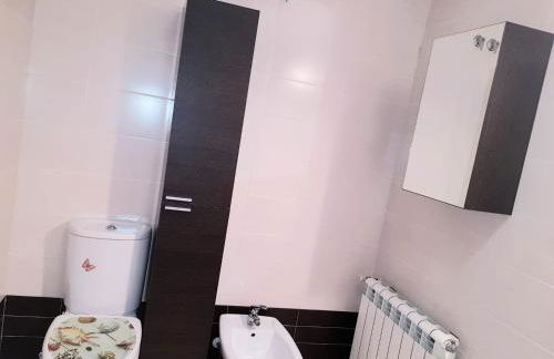 Piso amplio de 3 habitaciones, calefacción, ascensor y parking - Foto 29