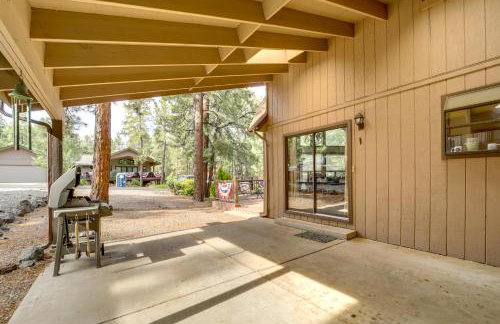 Fire Pit and Wraparound Porch Munds Park Cabin! - Foto 27