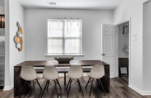 ATL 3BD KING BED NEAR STADIUM WHOLE HOUSE FREE WiFi - Foto 31