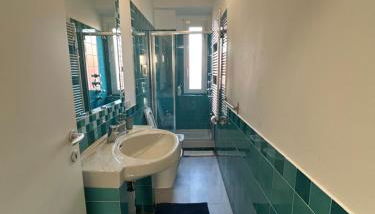 Giacomino Apartment Central Station - Foto 3, Shower