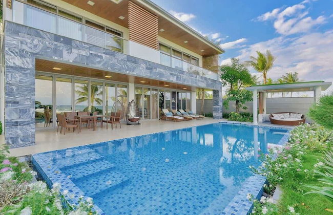 Luxe 6BR Beachfront Villa: Group Getaway Haven - Foto 20