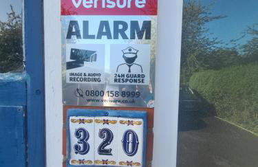 L & J Escapes - 8 Bedrooms suitable for Contractors and Families- Private parking available for 6 vehicles - Foto 35