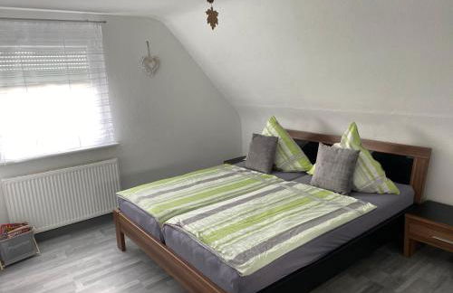 3-Zimmer Ferienwohnung Friedrichshafen nahe Stadtzentrum Bodensee 1-4 Personen - Foto 8