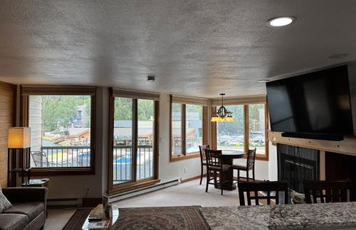 Studio in Lakeside Village, Updated Kitchen & Bath apts - Foto 2