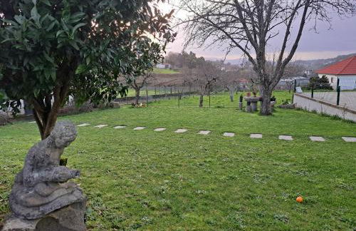 Casa de Baixo - Foto 1