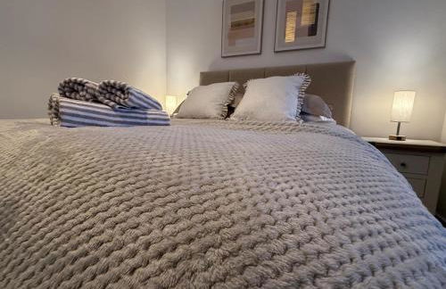 The Drapers - by Caithness Luxury Apartments NC500 - 4 Bedroom Luxury Central NC500 Apartment-Sleeps 8- Sleeps Work teams upto 4 & holiday makers upto 8 - BUDGET FRIENDLY FOR LONG STAY TRADES - CONTACT US - - Foto 22