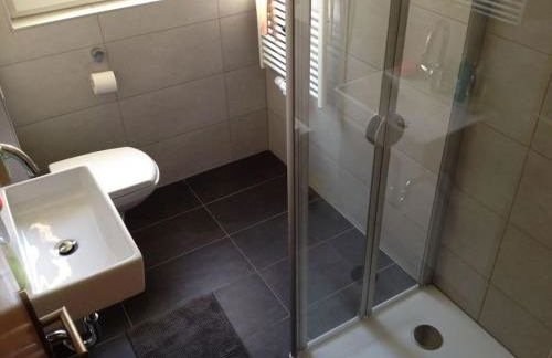 3 Zimmer Küche Bad - Monteurwohnung in ruhiger Lage - Foto 8