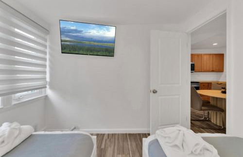 Fire and Fun Luxe Stay w Pool Hot Tub and Game Room - Foto 29