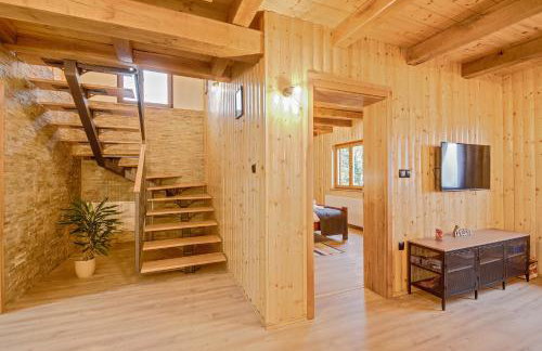 Apartment Stone and Wood - Photo 34