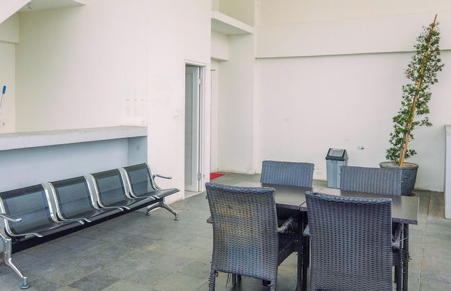 Cozy Stay 2BR Tamansari Mahogany Apartment - Foto 26