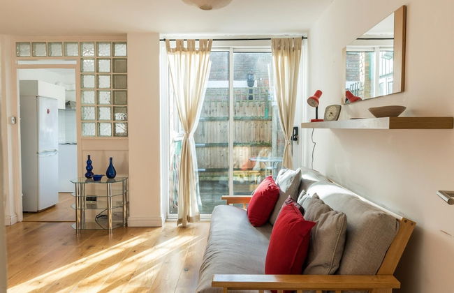 Super 1BD Garden Flat Islington London - Photo 13