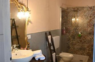 Madama Langa Country House con piscina nelle vigne - Foto 26