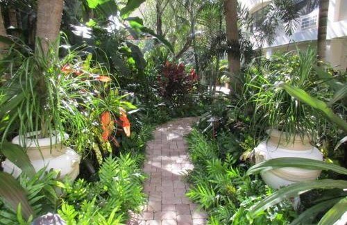 Hemingway Suites at Palm Beach Hotel Island - Photo 27