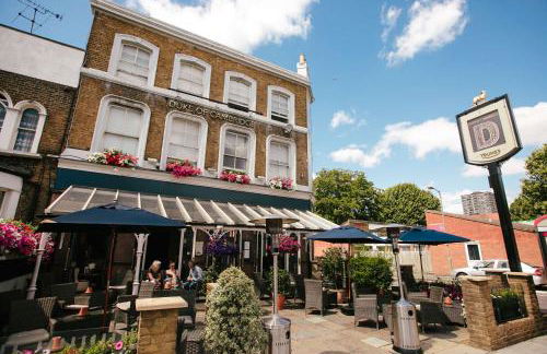 Charming Bright 2-Bed Heritage Flat, Battersea Park, London - Foto 75