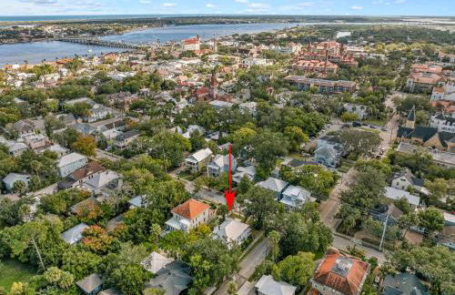 Historic Comfort l Walk to DNTN l Fire Pit - Foto 55