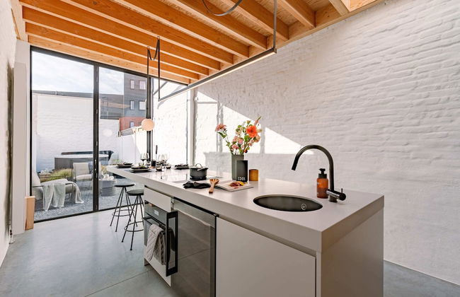 House K in Kortrijk With 2 Bedrooms and 2 Bathrooms - Photo 1