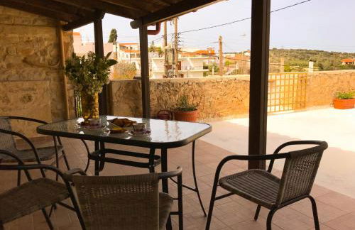 Antonia’s Home Alfa Village - Photo 6