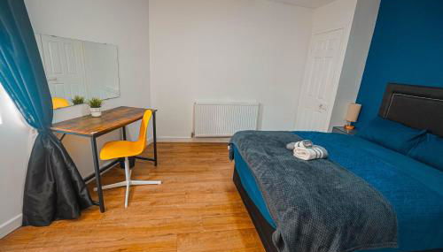 Private and Spacious 2 Bedroom House - Free Parking! - Foto 5