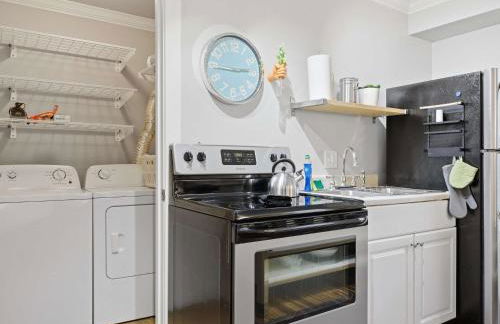 Cozy Carriage House - Clarendon Getaway - Foto 6