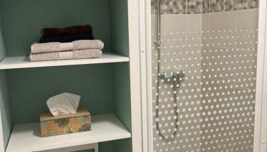 SOUS UN OLIVIER Gîte Le Mûrier, au calme avec climatisation et piscine - Foto 5