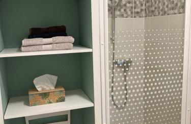 SOUS UN OLIVIER Gîte Le Mûrier, au calme avec climatisation et piscine - Foto 5