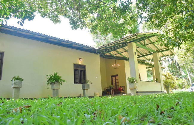 Charming & Historical 3-bed Bungalow in Hikkaduwa - Photo 33