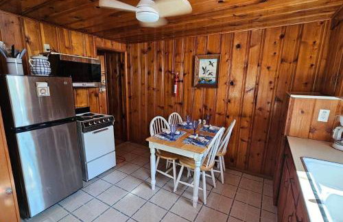 Lakefront Retreat - Sleeps 8 - 1 Hr from STL - Foto 8