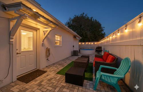 PCB Beach Paradise, Steps to SAND, Sleeps 8 - Foto 5