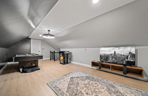 Spacious Luxe Stay Sleeps 16 20 Min to NYC - Foto 33