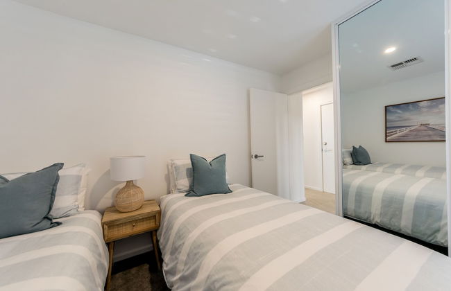 Sandcastle, 26a Winsor Street - Photo 4