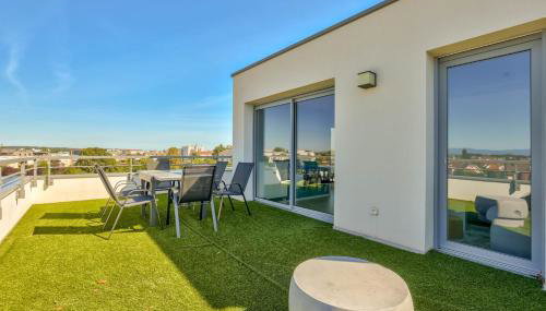 Stunning 2BR Flat with Terrace and private parking - Foto 3