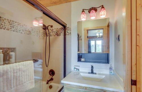 Panoramic Mountain-View Retreat with Hot Tub and Deck! - Foto 25