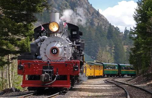 Charming Downtown Apartment in Victorian Home with Mountain Views - Foto 23