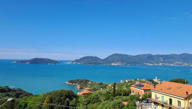 Al campanile di La Serra - Foto 1