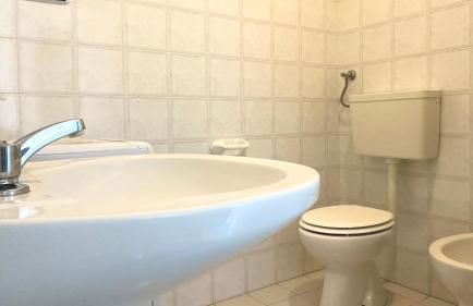 Fano, trilocale con portico a 30mt dal mare - F001 - Foto 10