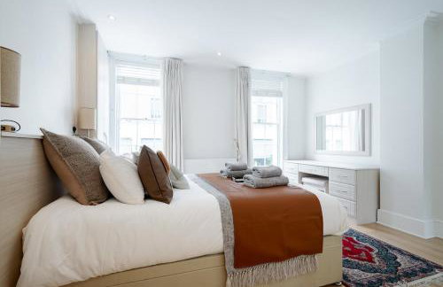 Elegant 4-Story Townhouse Near Victoria Station - Foto 13